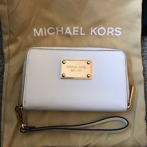Micheal Kors Wallet with strap