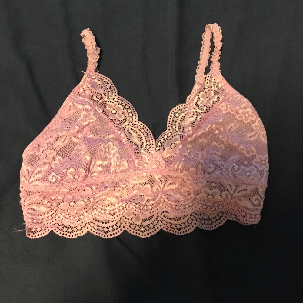 Lace Barlette