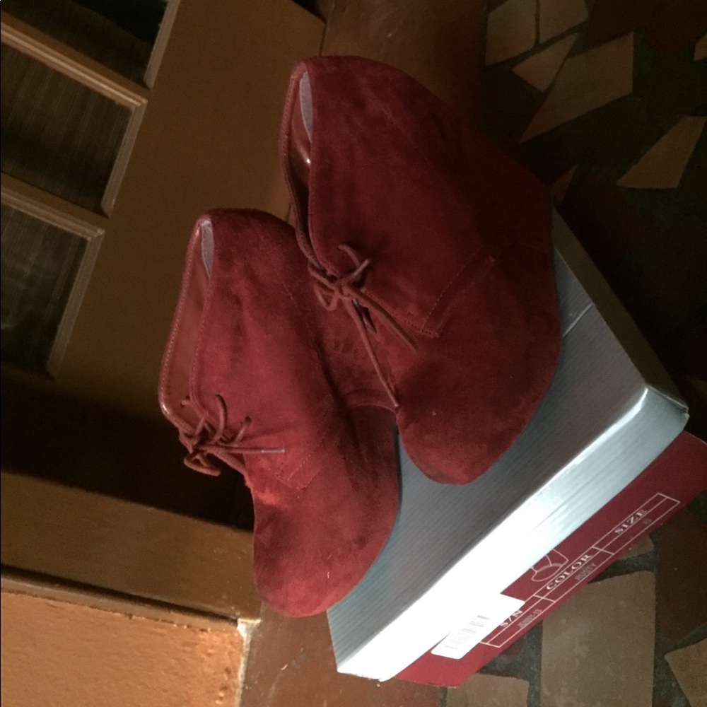 Rustic Pumps - Picture 5 of 5