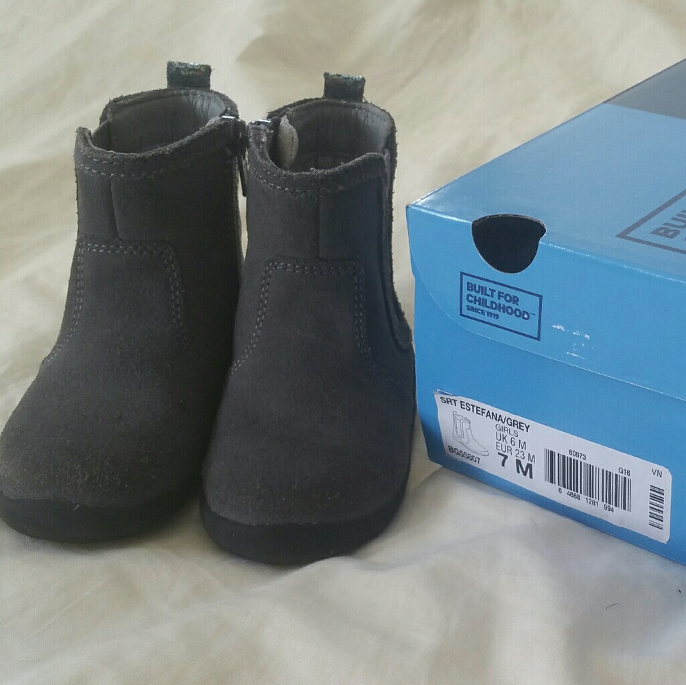 Stride Rite Size 7M Boots
