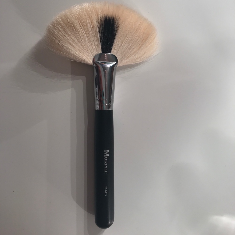 Morphe Large Fan Brush