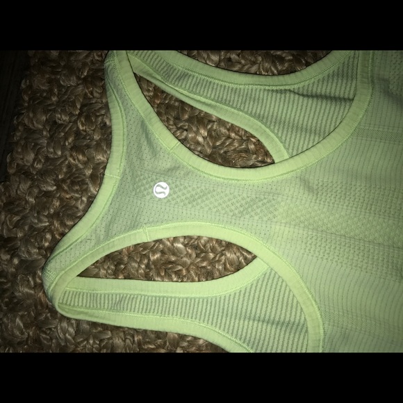 LULULEMON TANK - Picture 4 of 4