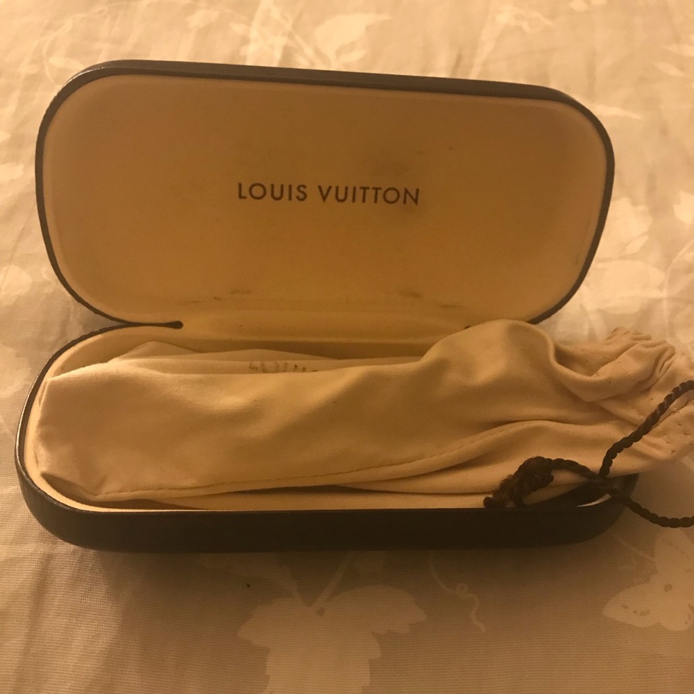 LV Aviator Sunglasses - Picture 3 of 8