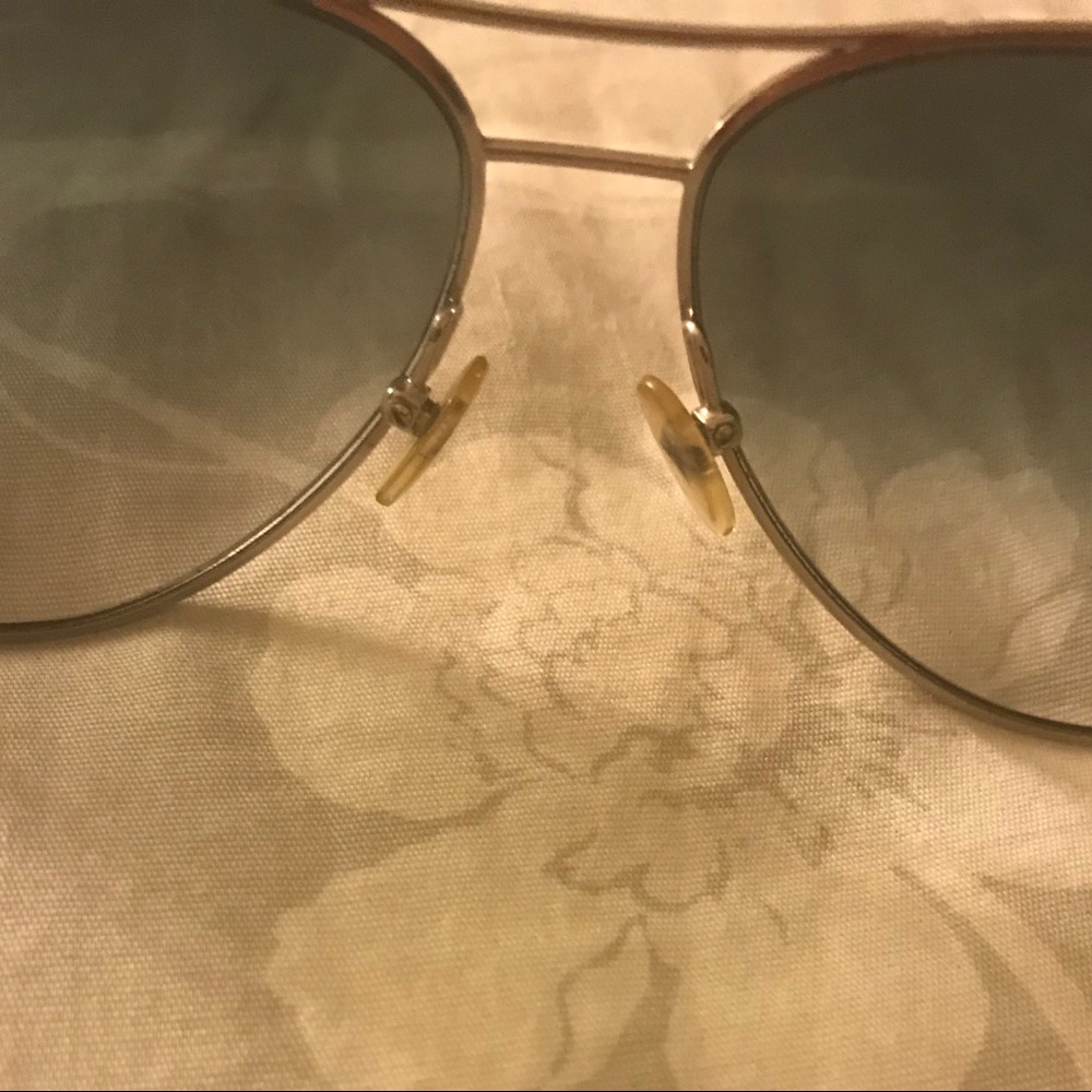 LV Aviator Sunglasses - Picture 5 of 8