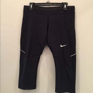 Nike Dri-Fit crop leggings