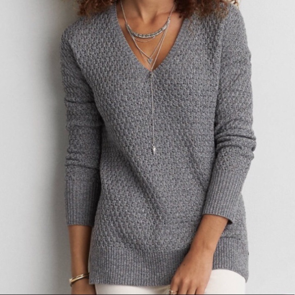 AEO V-Neck Textured Sweater