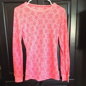 Columbia waffle fabric shirt.