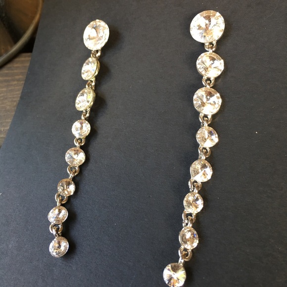Super sparkly dangle CZ earrings!! - Picture 3 of 4