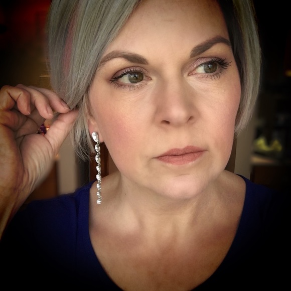 Super sparkly dangle CZ earrings!! - Picture 4 of 4