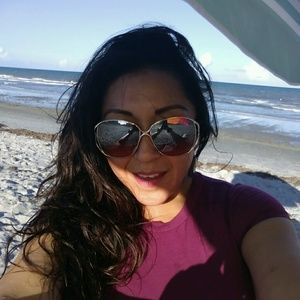 Meet your Posher, Silvana