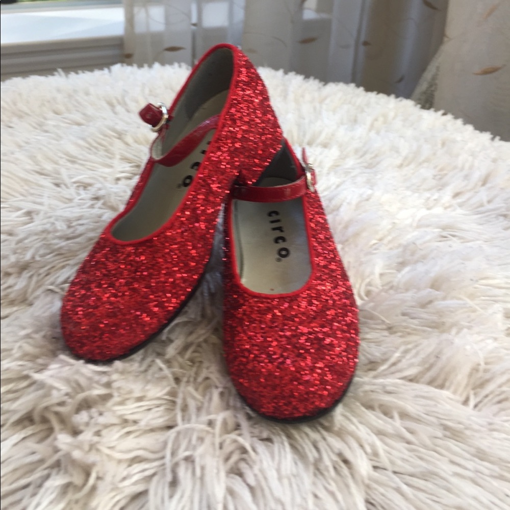 NWOT Dorothy's Ruby Red slippers, girls size 9
