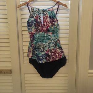 Bathing suit by Tracy Company Sz 8