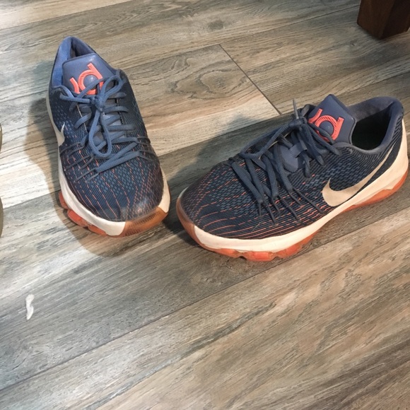 KD 8 - Picture 1 of 1