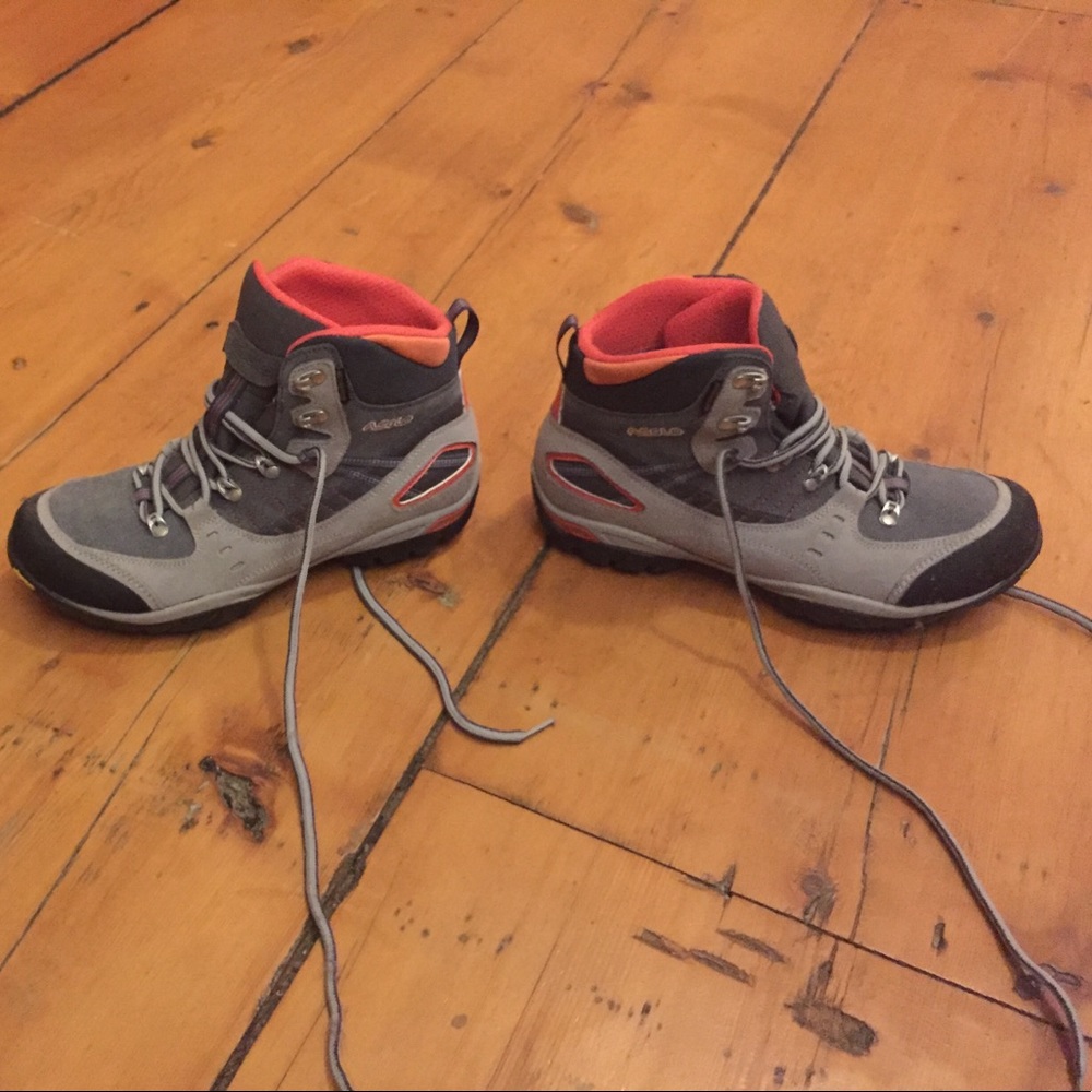 Adolfo- hiking boots