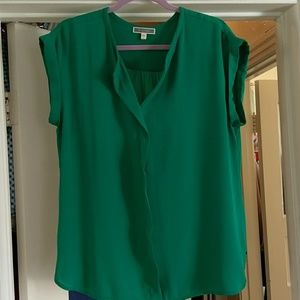 Pleione sleeveless blouse
