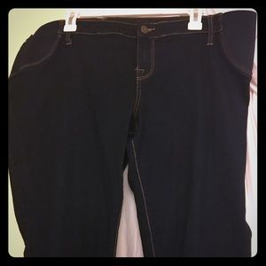 NWOT Liz Lange Maternity Jegging