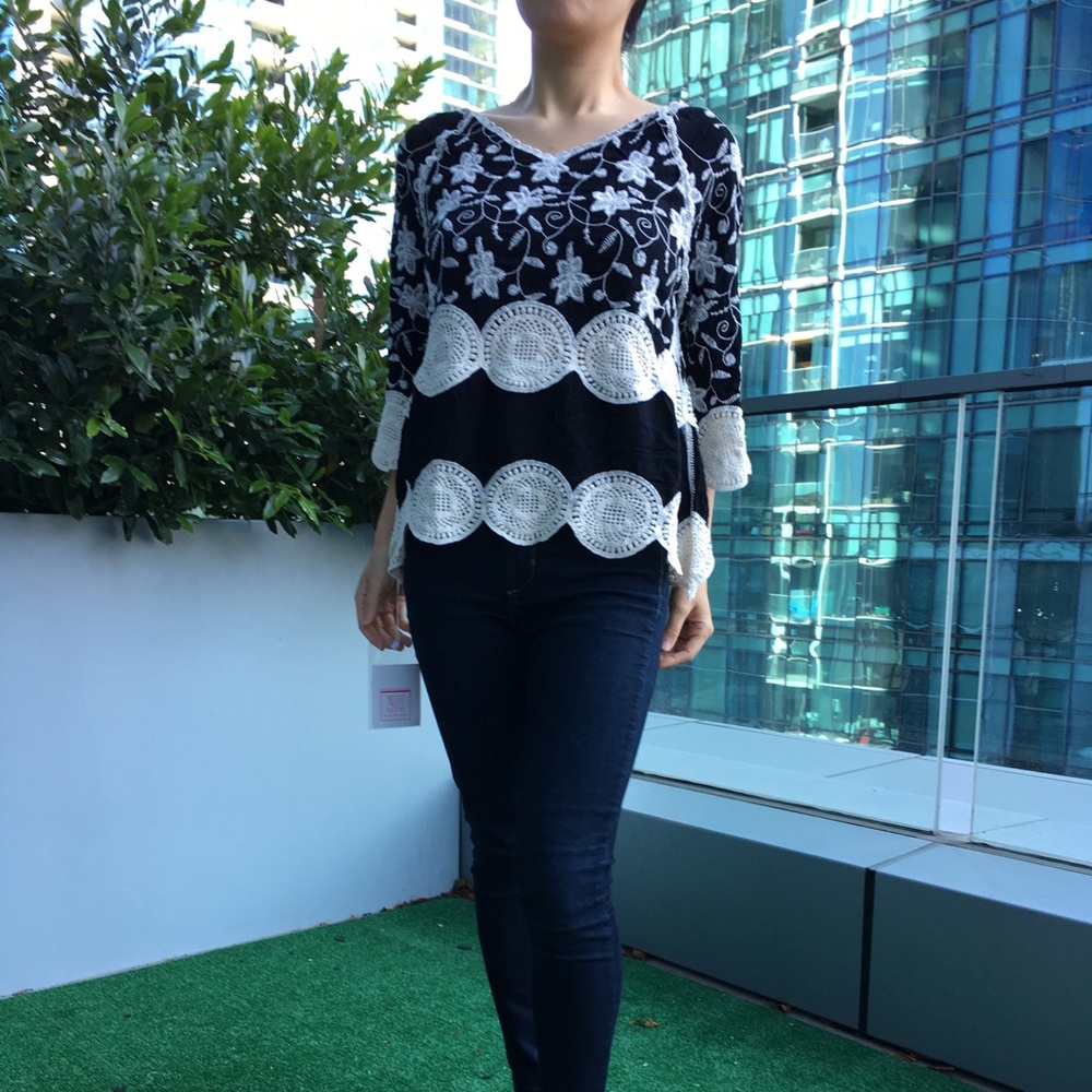 NWT anthro boho style black and white top