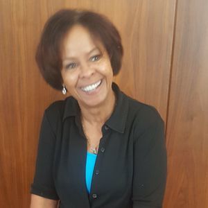 Meet your Posher, Cynthia