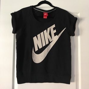 Nike short sleeve super soft sweatshirt size m