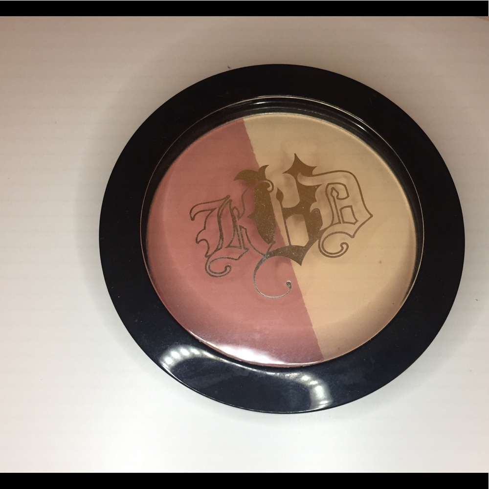 Shade + light blush