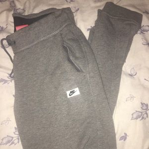 Nike Modernwear Sweatpants