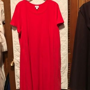 LulaRoe L Carly - Solid Red - No pocket