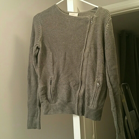 LOFT Sweaters - Loft zip up sweater