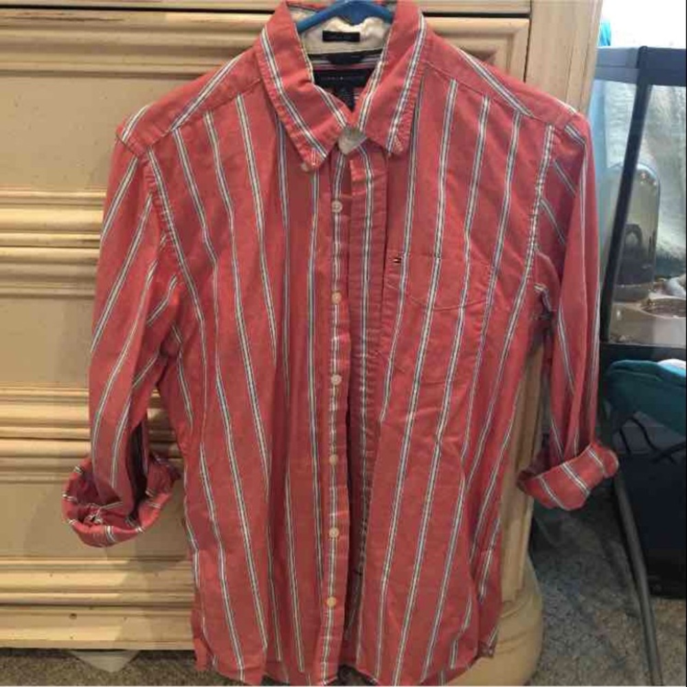 Tommy Hilfiger button up