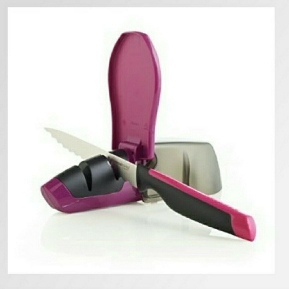 *NEW* Tupperware Universal Sharpener