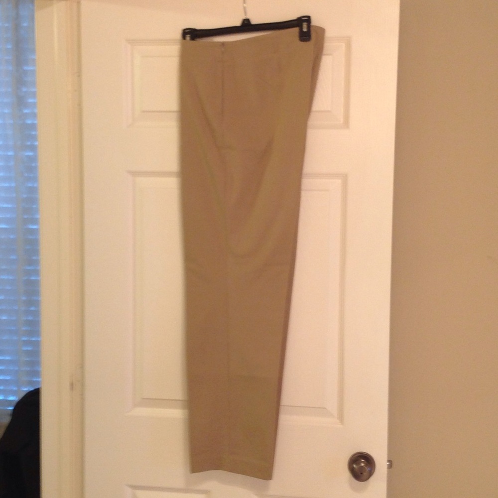 Khaki dress pant