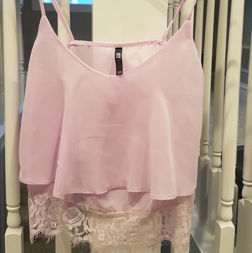 RT lace top