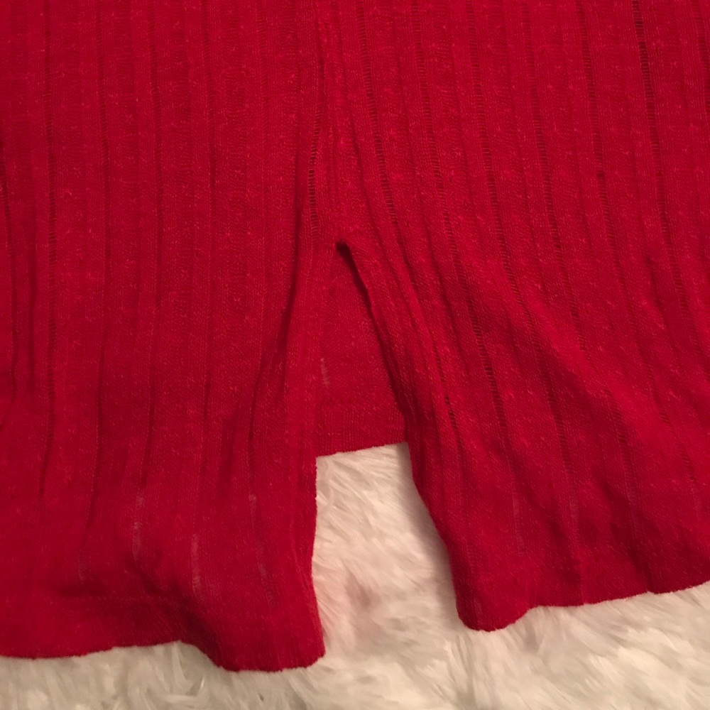 Red turtleneck - Picture 2 of 4