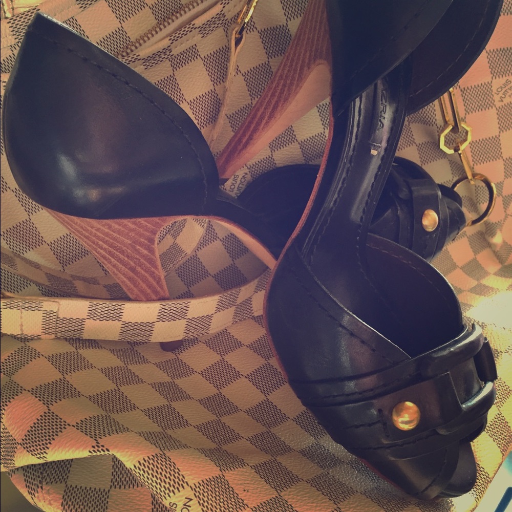 BCBG hot shoes