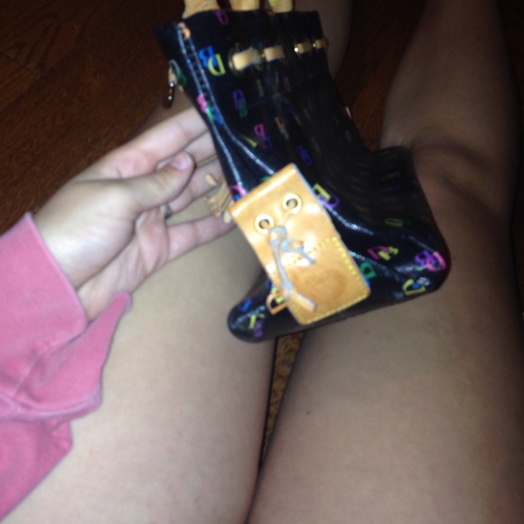 Purse - Picture 3 of 4