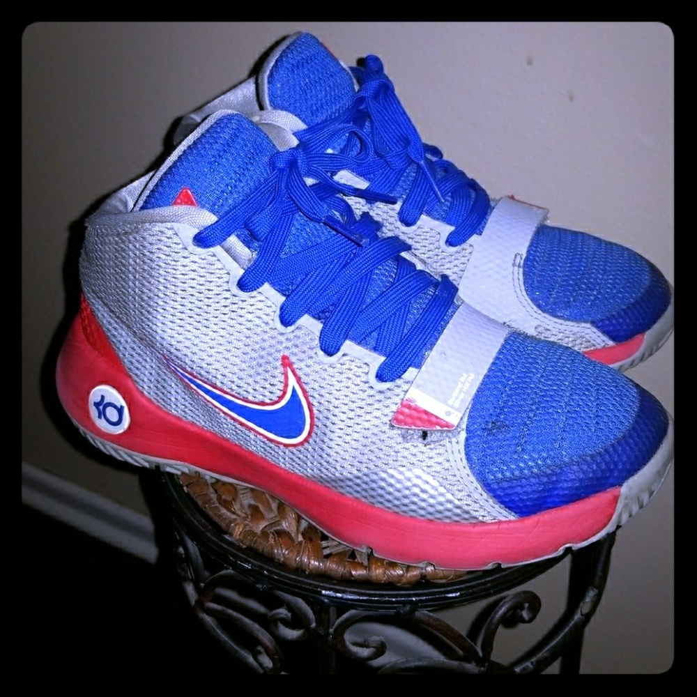 💥Price Drop💥Boys KD shoes😎😎