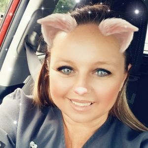 Meet your Posher, Kendra