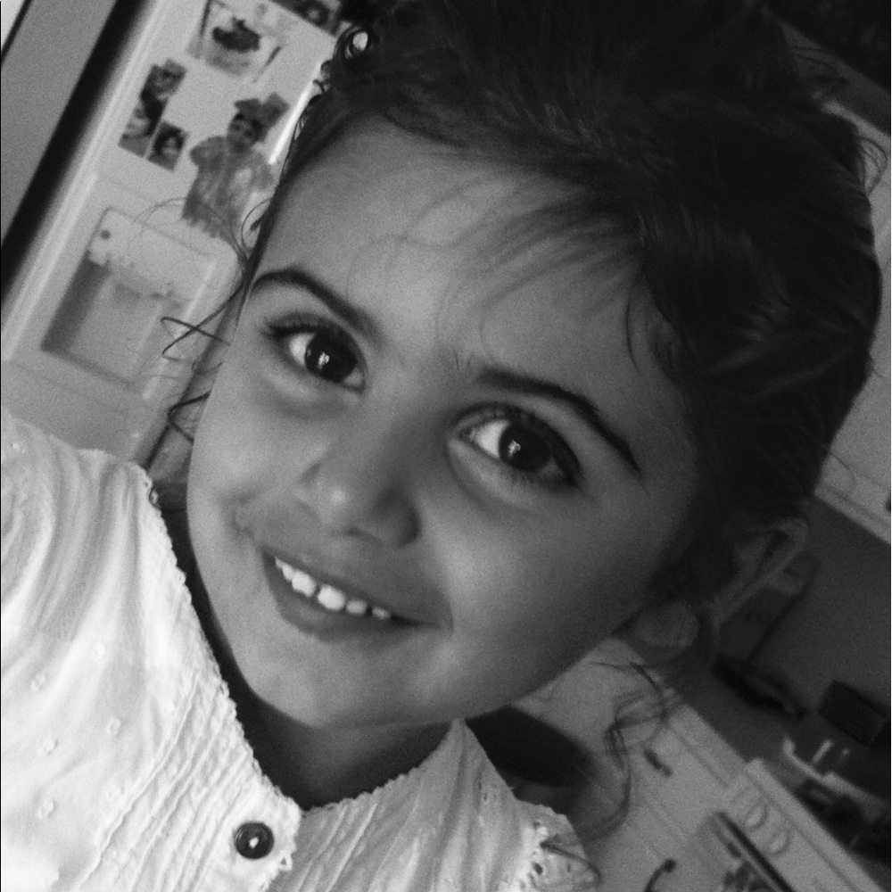 Meet your Posher, Abir