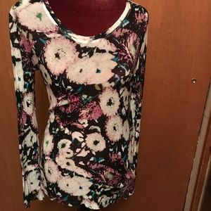 BCBG long sleeve top