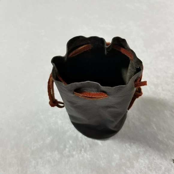 Handmade leather coin pouch - Picture 4 of 5