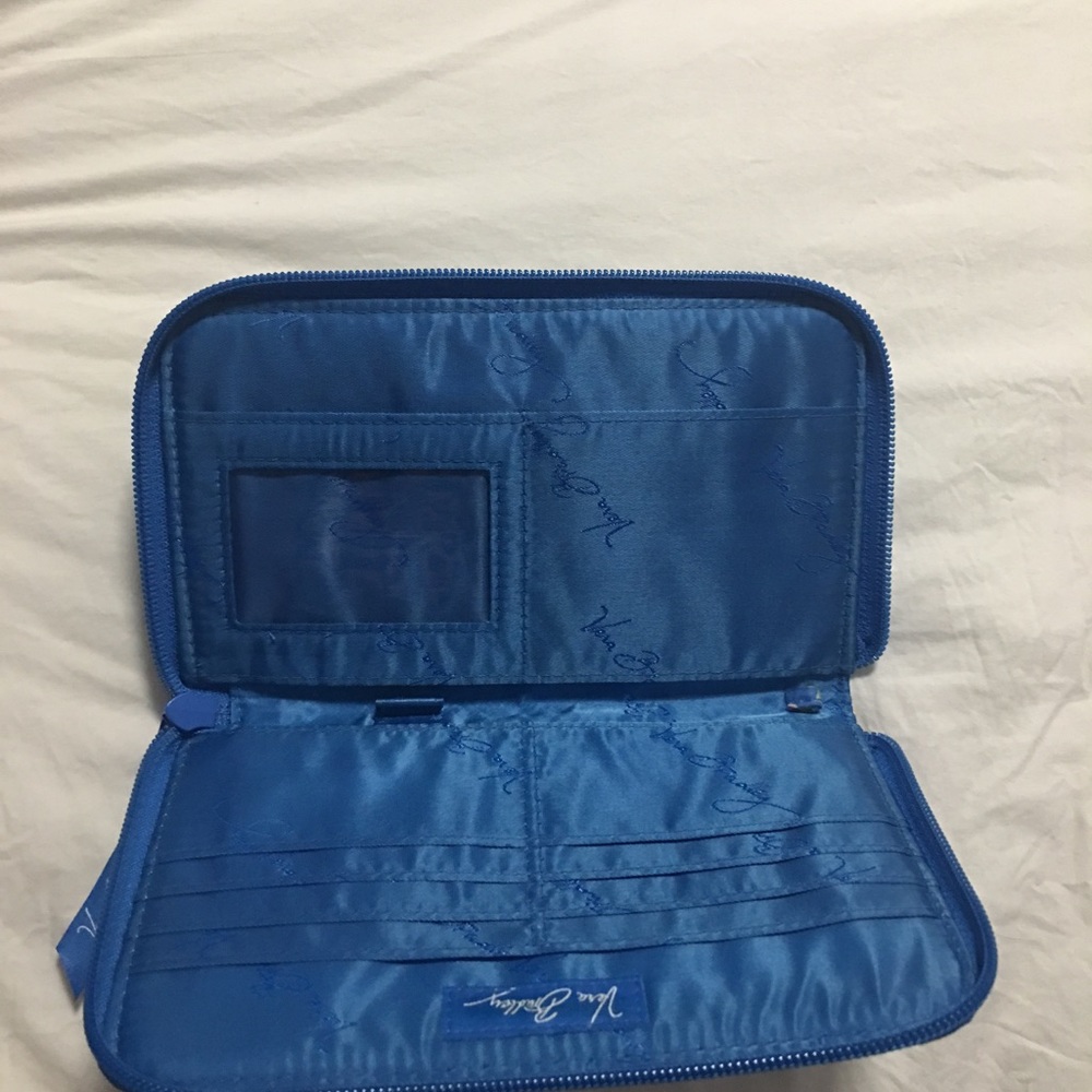 I Have Two Of The Same Wallet! - image 2