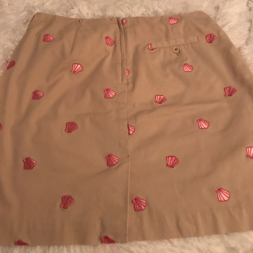 Lilly Pulitzer khakis mini skirt with pink design