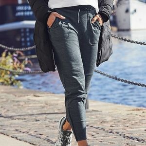 Nwt Athleta Flux Street Jogger 