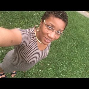 Meet your Posher, Monique