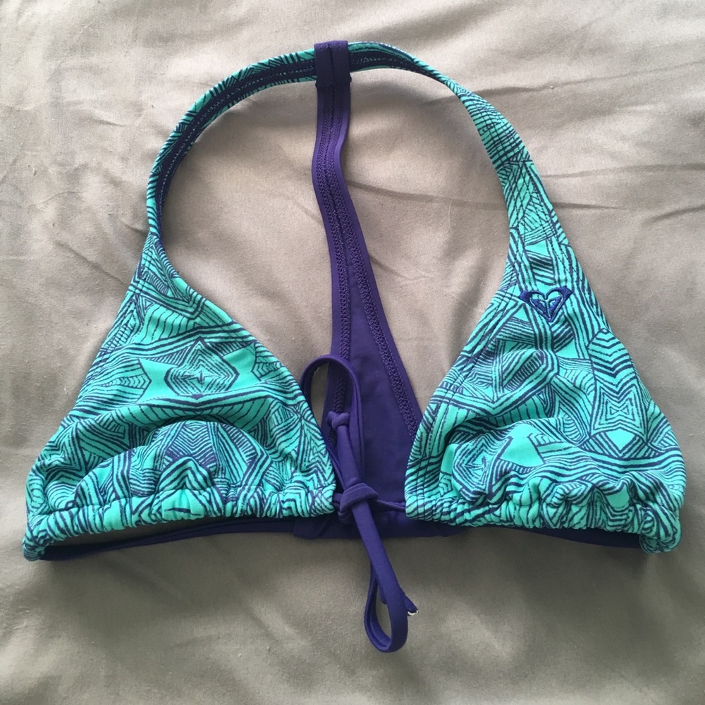 Roxy bathing suit top