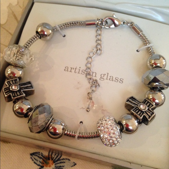 Jewelry - ARTISAN GLASS SILVER-TONE CHARM BRACELET NIB