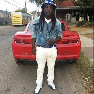 Meet your Posher, Henry