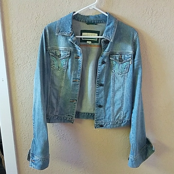 Hollister Jackets & Blazers - ❌❌sold❌❌Hollister Jean Jacket in light color