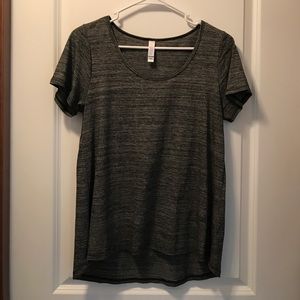LuLaRoe S Classic Tee