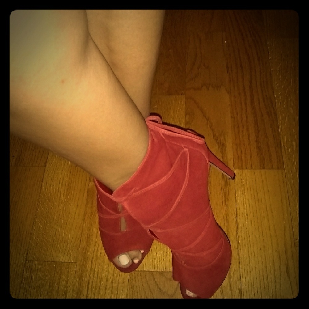 Guess Shoe Peep Toe Bootie