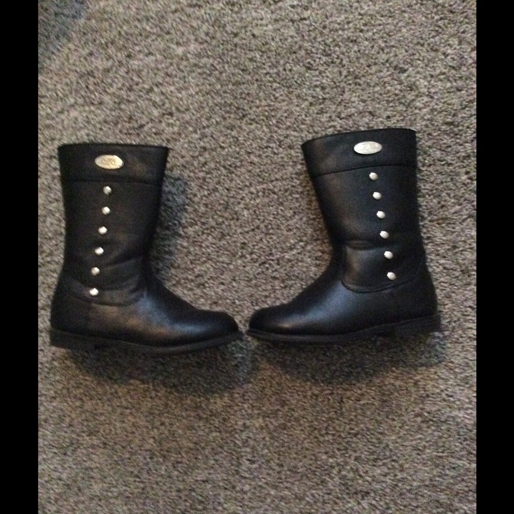 Michael Kors girl boots 11